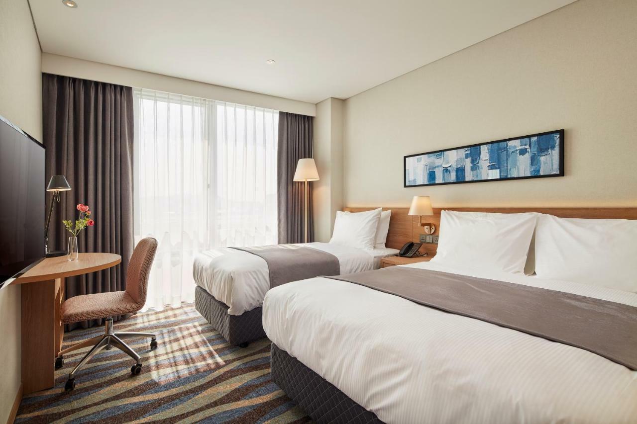 Ramada Encore By Wyndham Gimpo Han River Hotel Экстерьер фото